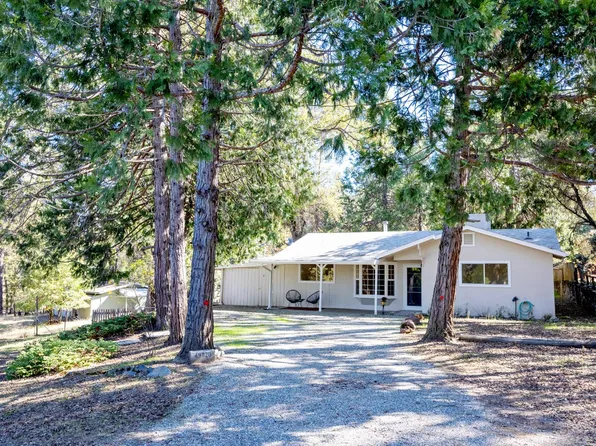 49820 Pierce Ct, Oakhurst, CA 93644