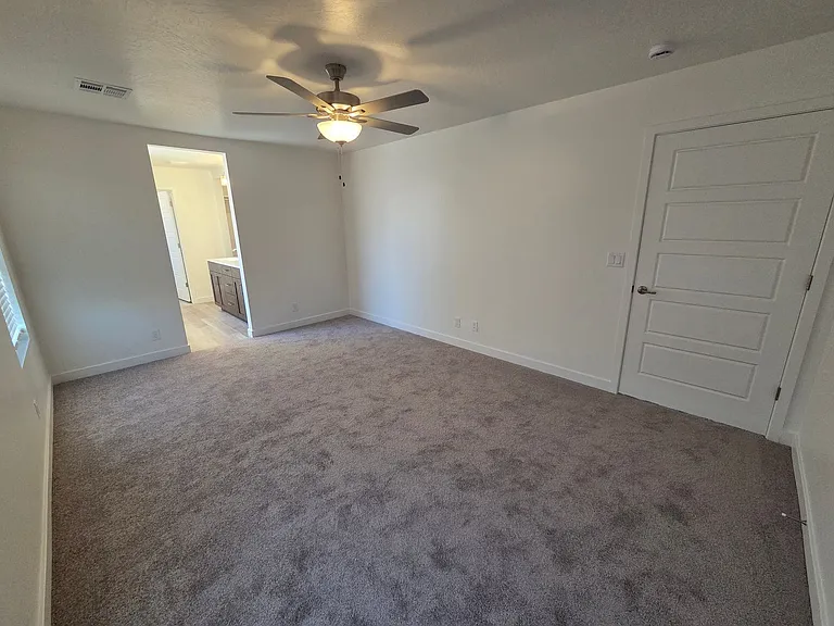 1471 E White Desert Dr — Photo 9