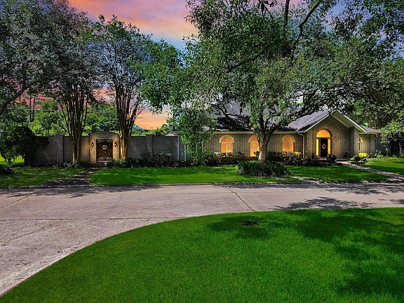 2nd image of 3 Bayou Bend