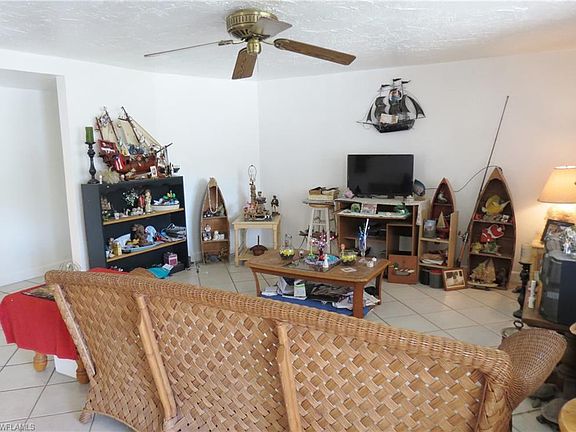 4th image of 130 Powell Creek Cir