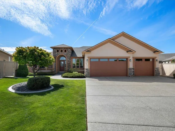 8771 W Rio Grande Ct, Kennewick, WA 99336