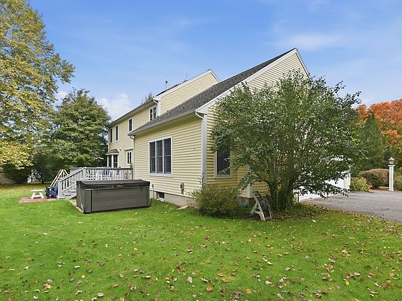 4th image of 21 Evergreen Rd