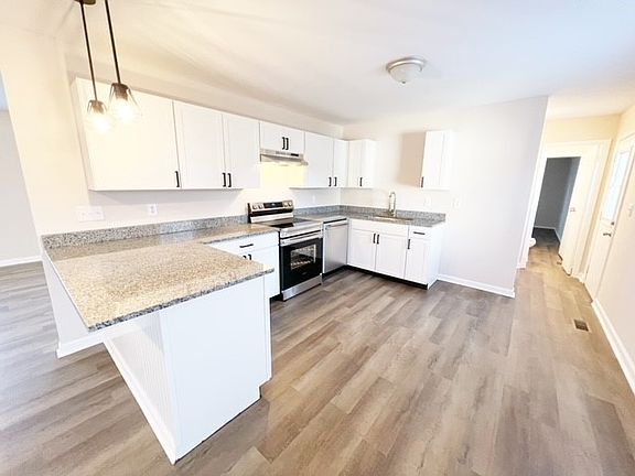 8525E37thKitchen_04122023