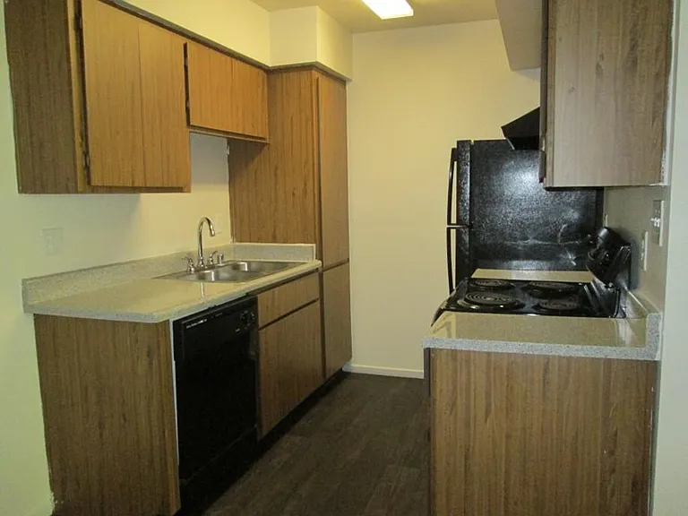 Eastridge Apartments — Photo 46