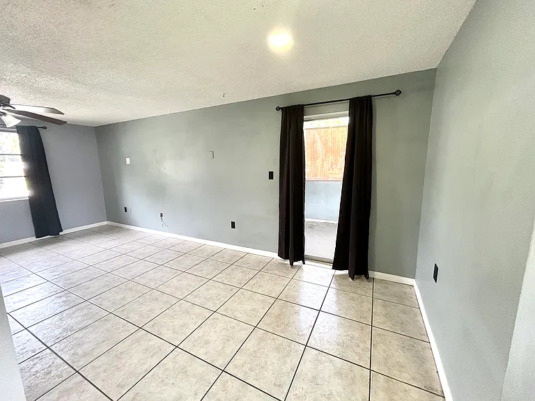 1057 Congress St — Photo 6