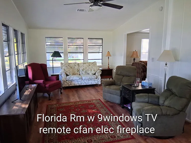 701 Harper Pl — Photo 3