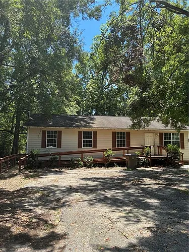 1337 Stewart Rd Photo 1