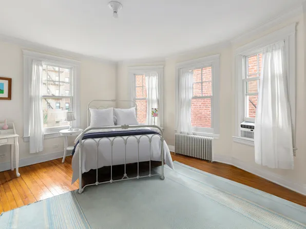 200 Fenimore Street image 12 of 22