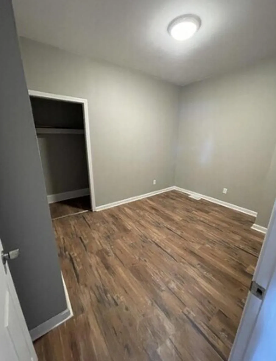 Bedroom - 32 Forry St