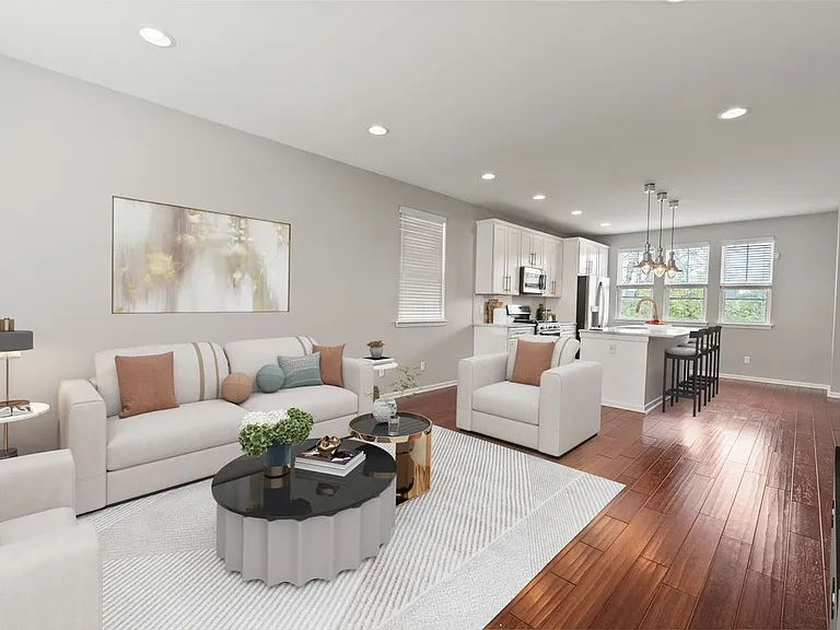 1031 N Sherman Dr #A — Photo 3
