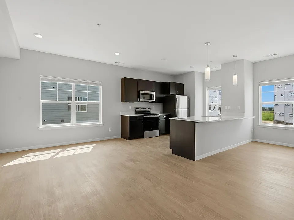 143 Ellen Ln SW #5