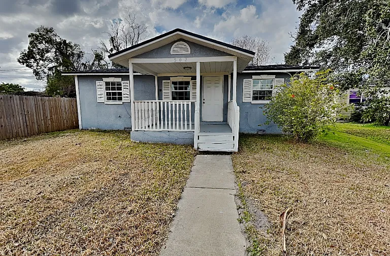 502 Dunbar Ave — Photo 1