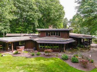 745 Thayer Rd, Fairport, NY 14450