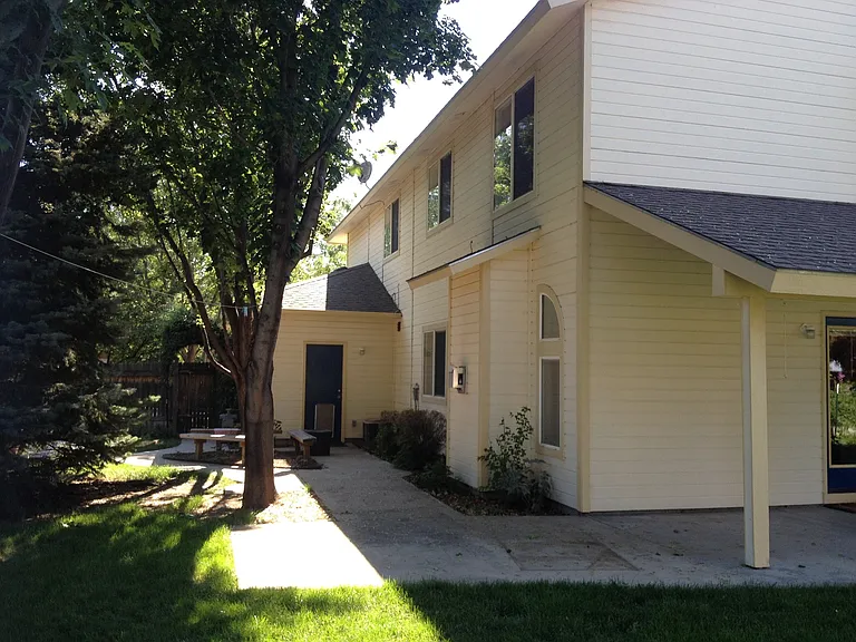 378 S Winthrop Way — Photo 42