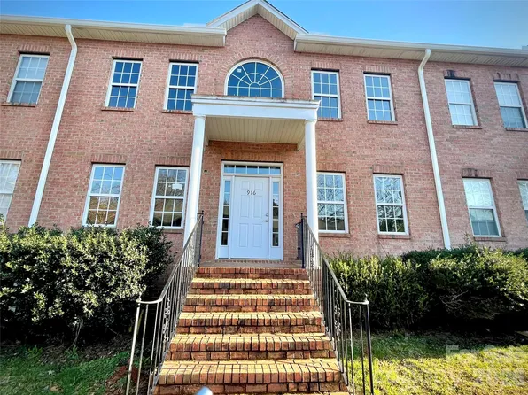 916 Richland Dr, Charlotte, NC 28211