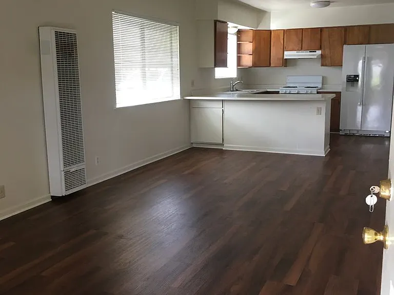 2228 Shasta St — Photo 6