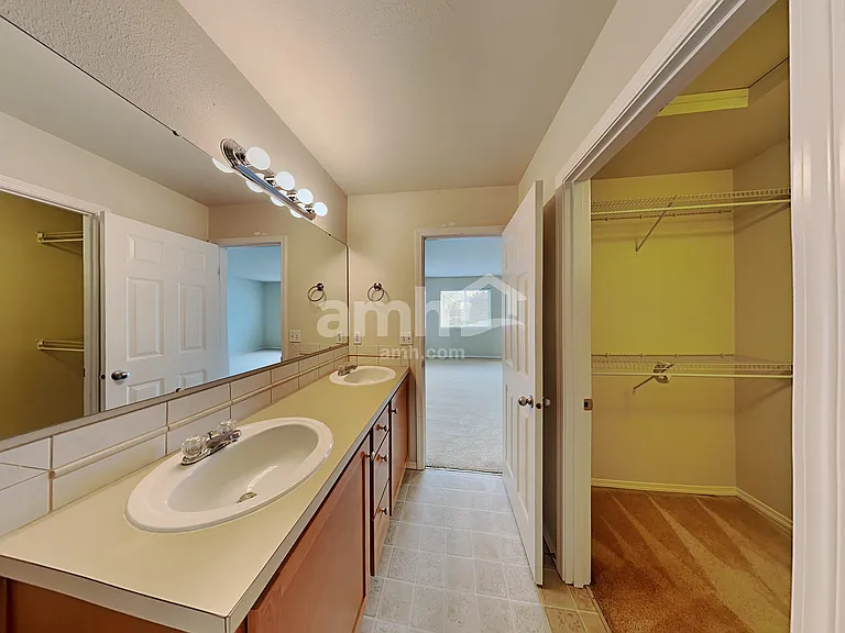 11119 184th St E — Photo 11