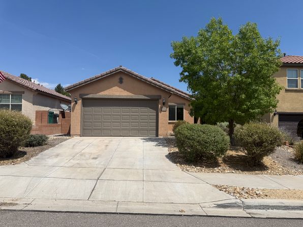 228 Loma Linda Loop NE