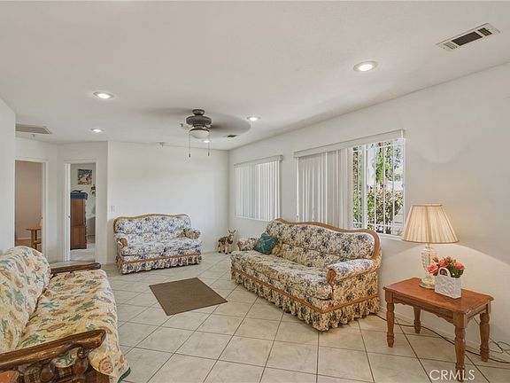 5th image of 2908 Prospect Ave