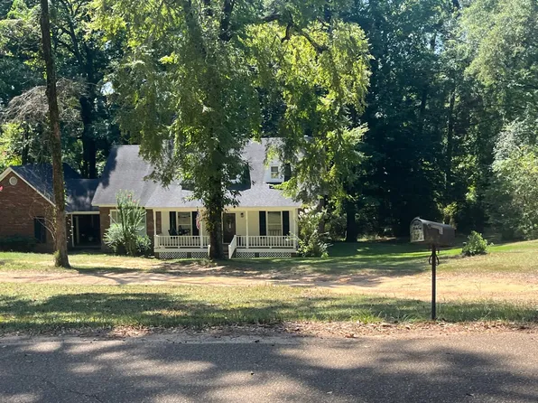 211 Galloway Dr, Kosciusko, MS 39090
