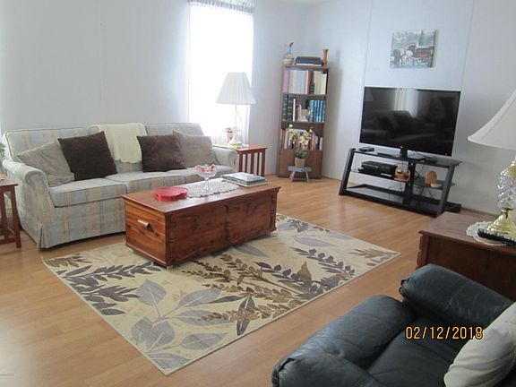 2nd image of 727 Indian Hill Dr