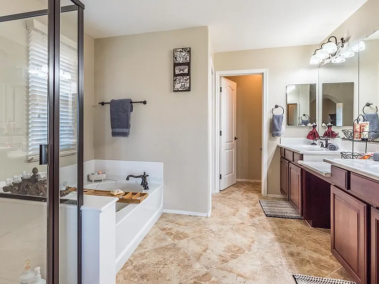 1628 E Canyon Creek Dr — Photo 29