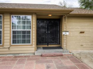 2240 Geneva St, Aurora, CO 80010