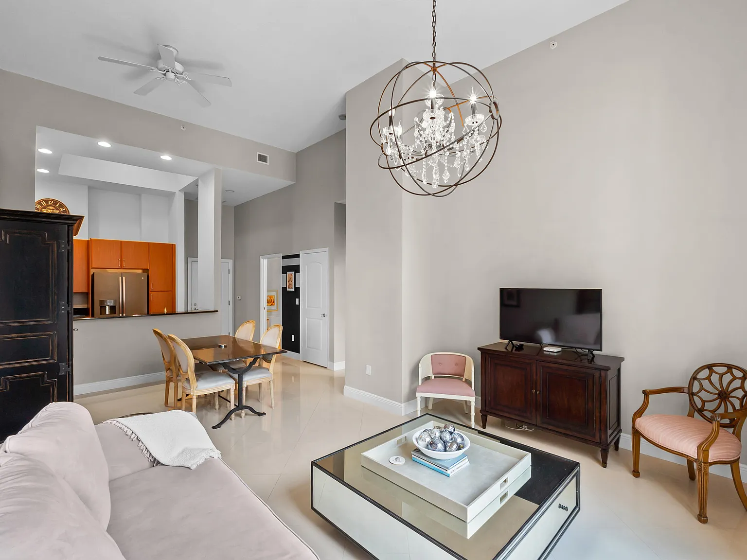 1 bed, 1.5 bath, 959 sqft, $4,950 — Photo 4