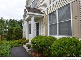 7 Cherry Tree Ln, Avon, CT 06001