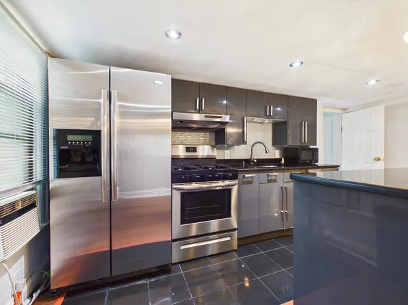 1409 Monroe St NE #2, Washington, DC 20017