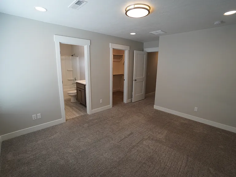 3 bed, 2.5 bath, 1385 sqft, $1,845 — Photo 19