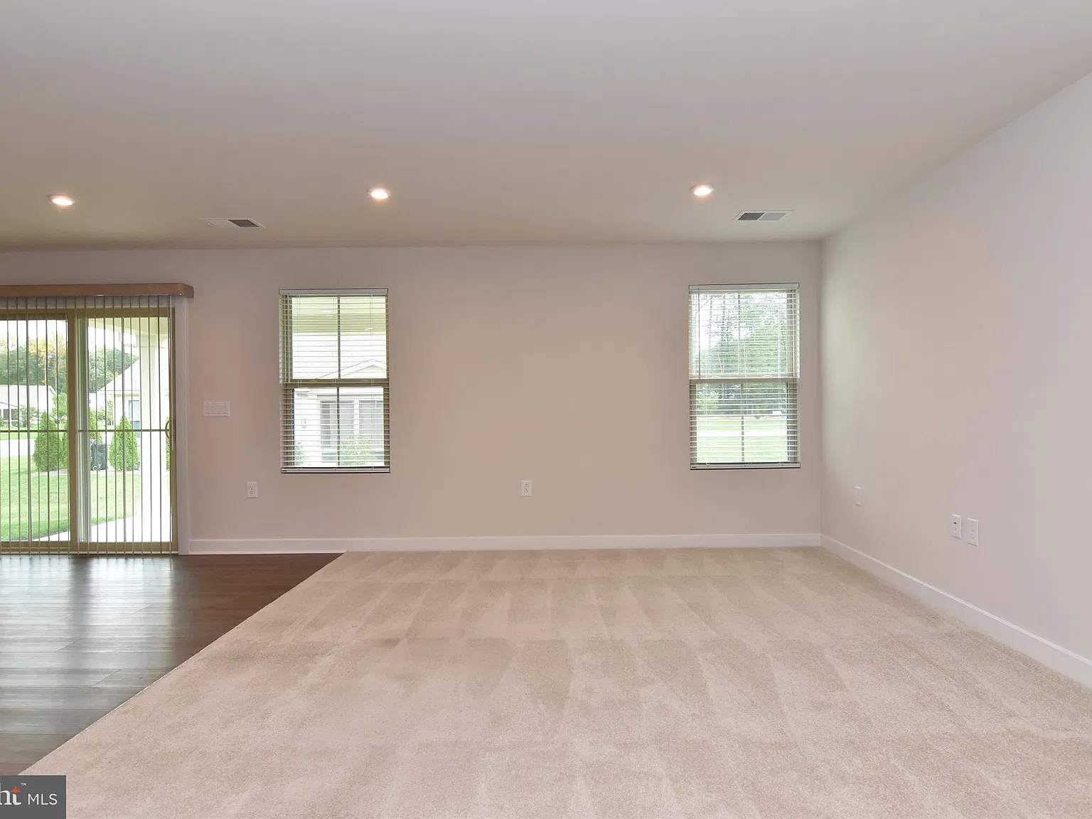 3 bed, 1500 sqft, $2,300 — Photo 4