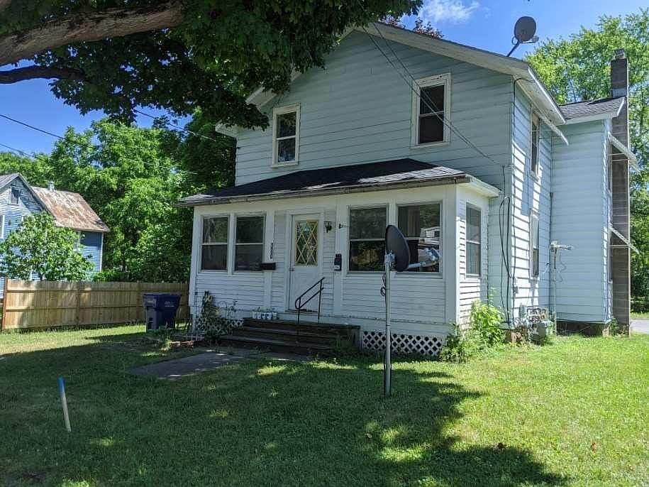 1st image of 829-831 Church St