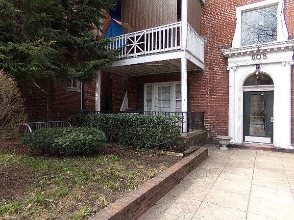 5th image of 608 N Boulevard
