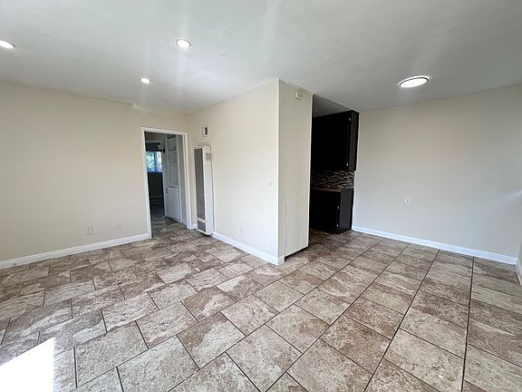 4th image of 6152 Brooklyn Ave
