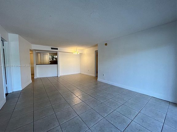 5th image of 4215 N University Dr APT 202