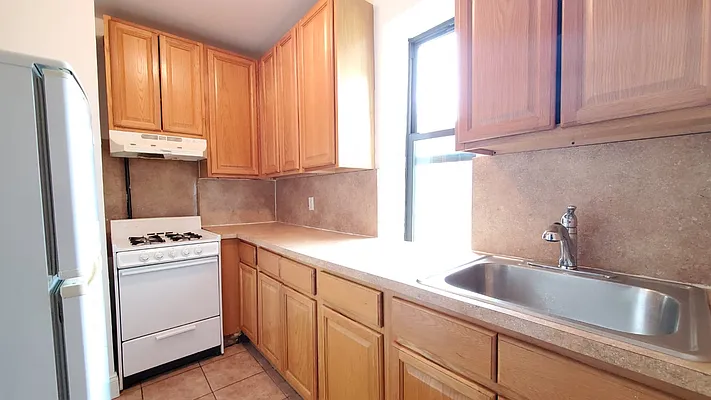 Rented by Compass | media 2