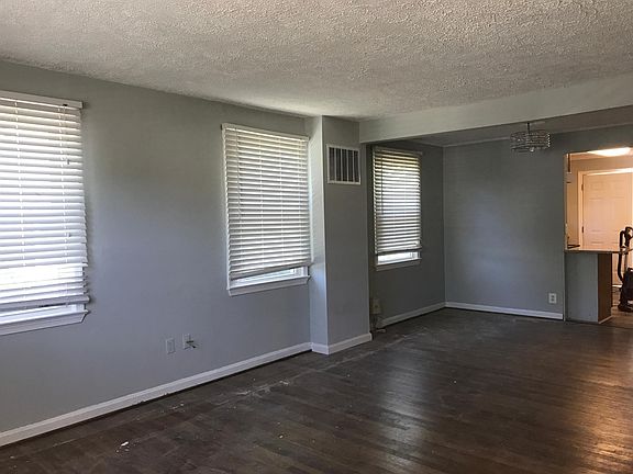3rd image of 6801 Westlawn Dr