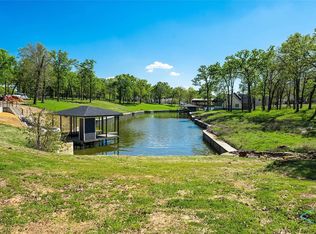 112 Pinnacle Club Dr, Mabank, TX 75156