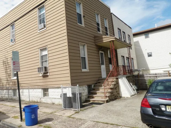 1424 43rd St, North Bergen, NJ 07047