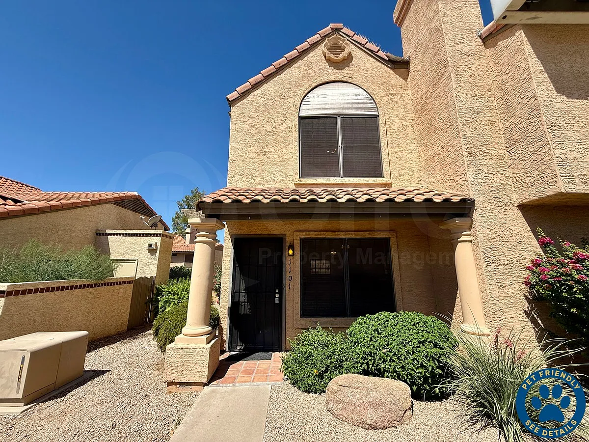 2 bed, 1.5 bath, 1088 sqft, $1,550 — Photo 1
