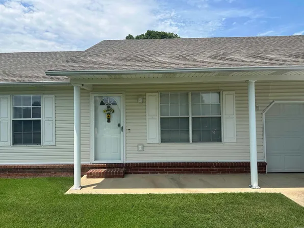 805 Leewood Dr, Paragould, AR 72450