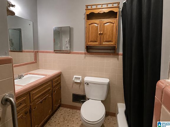 5th image of 105 Highland Dr