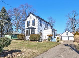 4212 Woodlawn Ave, Cincinnati, OH 45236