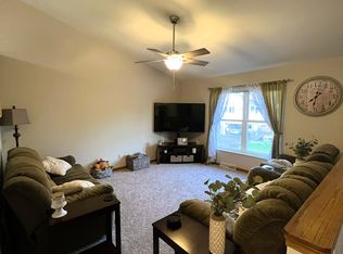 214 Thomson Ln, Oregon, WI 53575