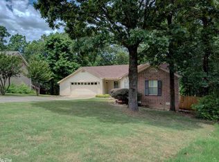 11 Wild Cherry Ct, Little Rock, AR 72211