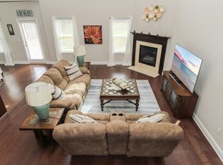 29 Secret St, Freeport, FL 32439