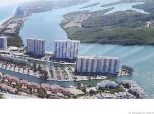 500 Bayview Dr APT 725, Sunny Isles Beach, FL 33160