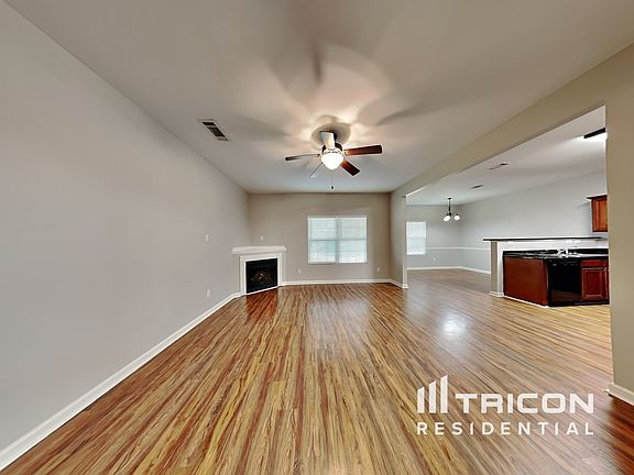 2nd image of 5066 Pioneer Pkwy