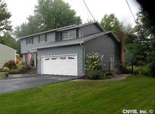 308 Ripplebrook Ln, Minoa, NY 13116